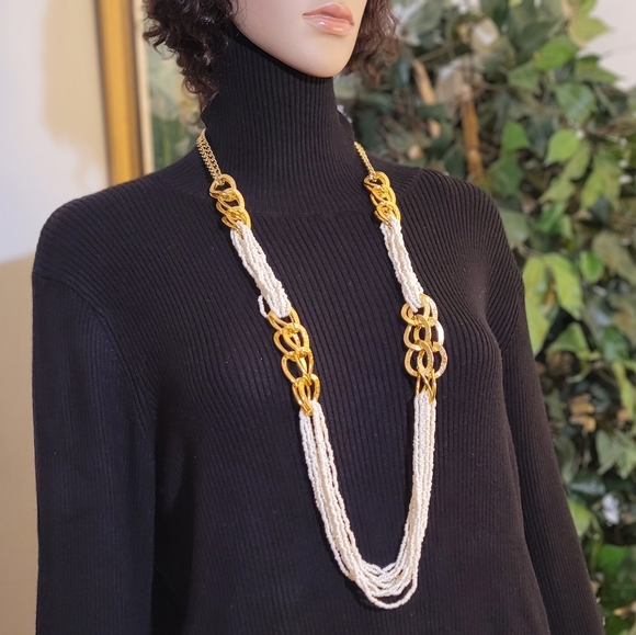 Beaded strands and double cuban link long loop necklace - Picture 2 of 6